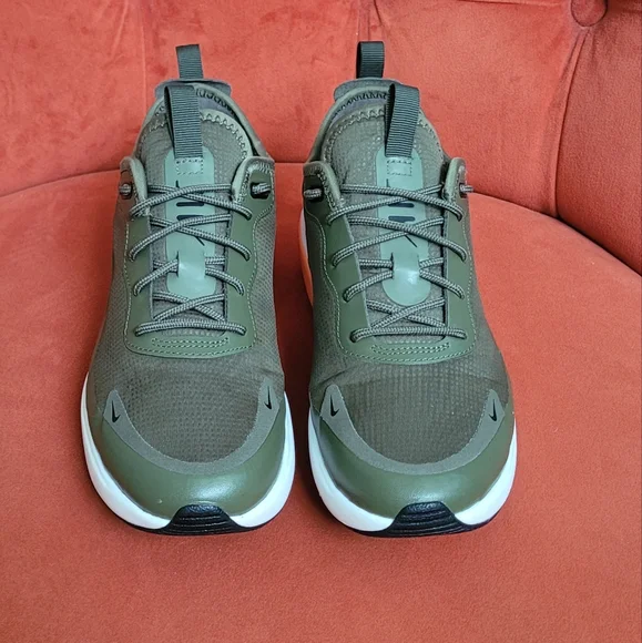 Nike Air Max Dia Medium Olive Women's Size 7.5 - Picture 2 of 12